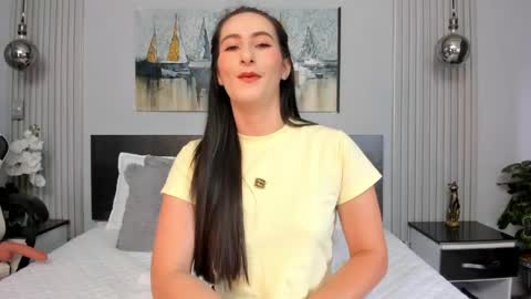 Snapshot of saragomez_1 chatting on 3, 6, 2026 Sara Gomez online show from 3, 6, 2026