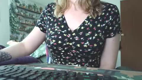 Sarah online show from 27, 5, 2026