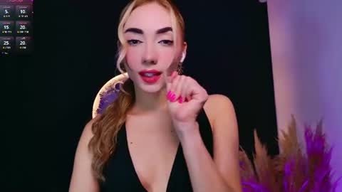 Sara jones   online show from 13, 6, 2026