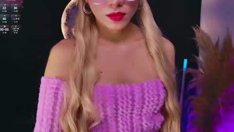 Sara jones   online show from 18, 6, 2026