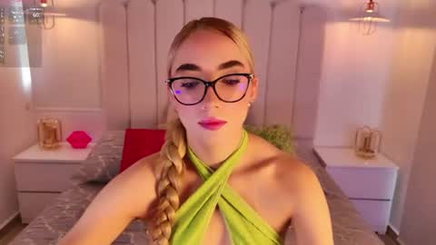 Sara jones   online show from 19, 6, 2026