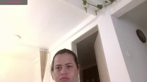sara martinez online show from 5, 7, 2026