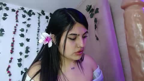 sarastonesx online show from 30, 4, 2026