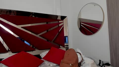 Snapshot of sarawagner_ chatting on 30, 5, 2026 online show from 30, 5, 2026
