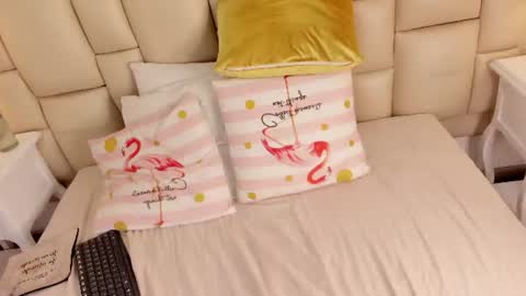 sarit_ online show from 11, 6, 2026