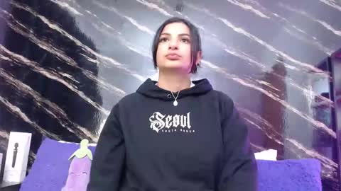 Sara online show from 9, 4, 2026