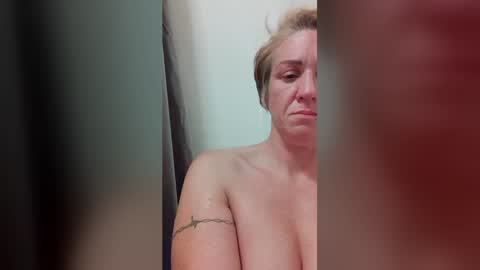 Savage Slut69 online show from 18, 6, 2026