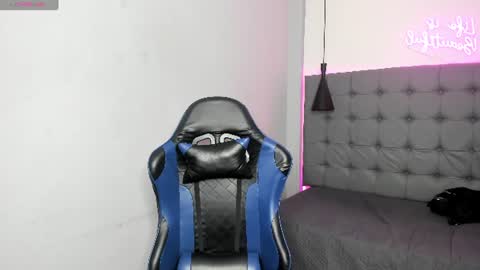Snapshot of scarletcherry18 chatting on 15, 6, 2026 scarlet online show from 15, 6, 2026