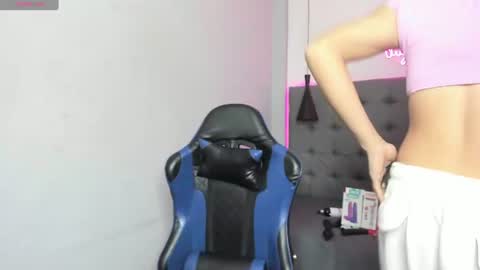 Snapshot of scarletcherry18 chatting on 20, 6, 2026 scarlet online show from 20, 6, 2026