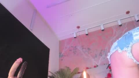 Scarlet Dayana online show from 9, 6, 2026