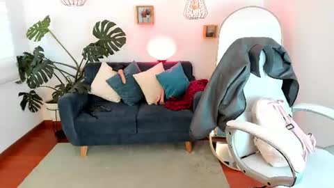 Scarlett online show from 18, 6, 2026