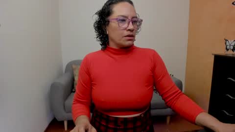 Scarlett sax online show from 17, 6, 2026