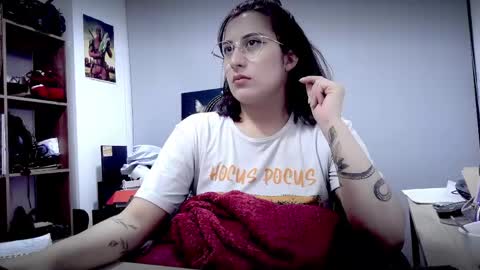 Snapshot of scarlett_sen chatting on 14, 4, 2026 Mistress Scarlett online show from 14, 4, 2026