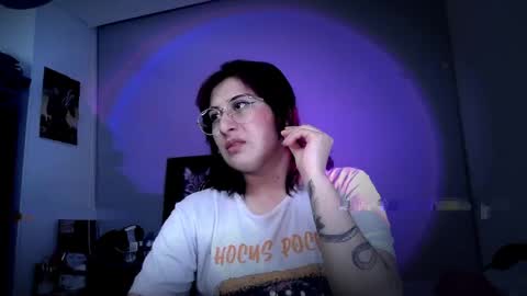Snapshot of scarlett_sen chatting on 11, 5, 2026 Mistress Scarlett online show from 11, 5, 2026