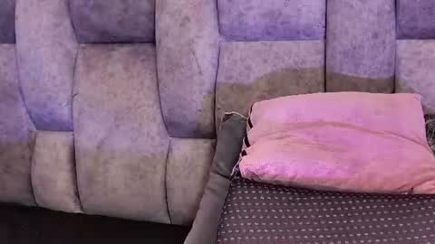 Scarlet  online show from 25, 6, 2026