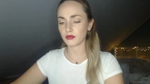 ScarlettxBlonde online show from 8, 6, 2026