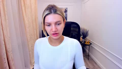 selenaemoore online show from 5, 6, 2026