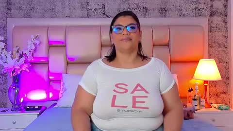 Selenna Cooper online show from 10, 6, 2026