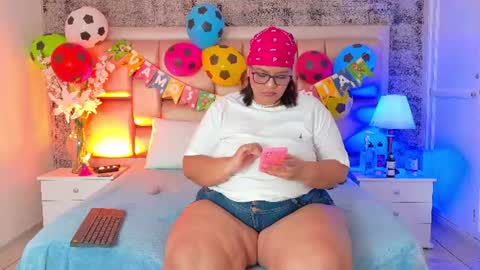 Selenna Cooper online show from 12, 6, 2026