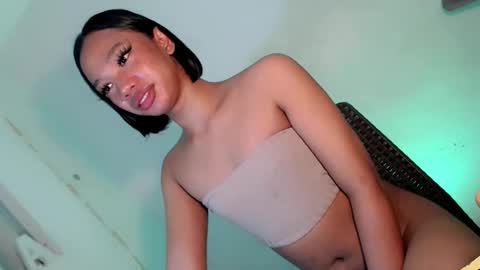 Snapshot of selfsuckercum69 chatting on 18, 9, 2025 Jessy online show from 18, 9, 2025