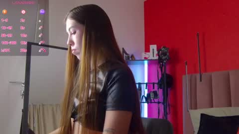 Nicole online show from 12, 6, 2026