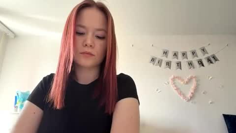 Lily online show from 26, 4, 2026