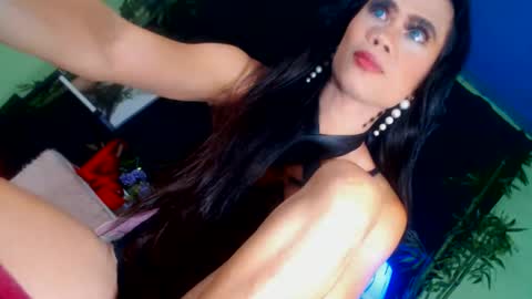 senyora_evangelista online show from 9, 6, 2026