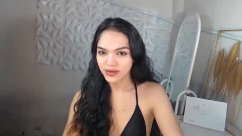Snapshot of servicedoll18 chatting on 20, 5, 2026 Bella online show from 20, 5, 2026