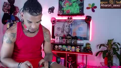 Aharon  ravelo online show from 5, 2, 2026
