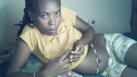 sexxy_curvy23 online show from 3, 6, 2026