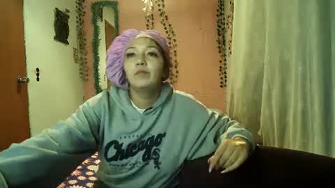 sexy lolas online show from 24, 6, 2026