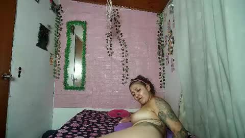 sexy lolas online show from 25, 6, 2026
