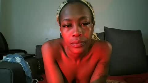 SEXY MOMAH online show from 18, 6, 2026