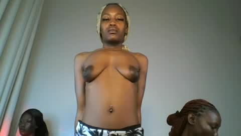 SEXY MOMAH online show from 22, 6, 2026