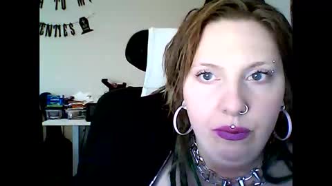 Wouldntyouliketoknow online show from 13, 10, 2025