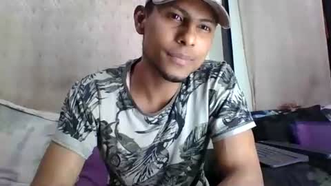 Snapshot of sexyleon69 chatting on 17, 6, 2026 Sexy leon online show from 17, 6, 2026