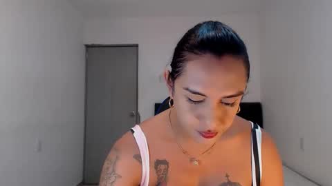 Natalia Duran online show from 10, 6, 2026