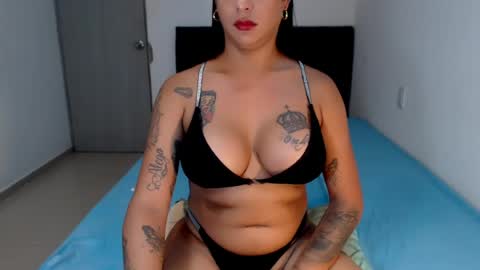 Natalia Duran online show from 19, 6, 2026