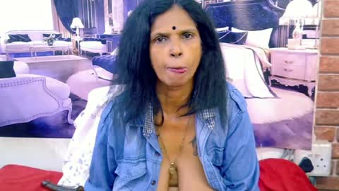 sexyva4u2luv online show from 18, 6, 2026