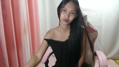 Snapshot of sexyy_monica chatting on 14, 4, 2026 MONICA online show from 14, 4, 2026