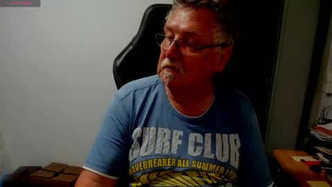 Snapshot of sharlots_pet chatting on 27, 5, 2026 sharlots_pet online show from 27, 5, 2026