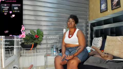 Snapshot of sheyla__ebony chatting on 9, 6, 2026 sheyla__ebony online show from 9, 6, 2026
