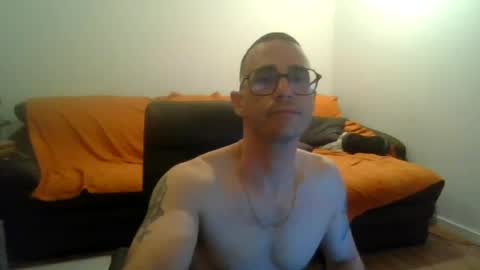 showherenow online show from 21, 6, 2026