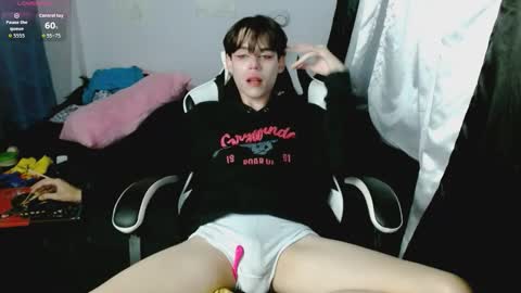 Snapshot of shun_sun chatting on 15, 1, 2026 Shun White online show from 15, 1, 2026
