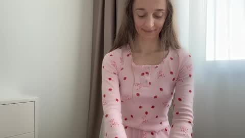 shy_schoolgirl_ online show from 23, 5, 2026