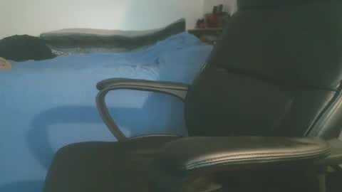 Snapshot of shyboyhugecum2020 chatting on 26, 5, 2026 shyboyhugecum2020 online show from 26, 5, 2026