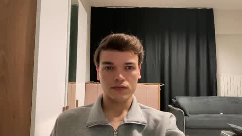 Cut Twunk Boy online show from 14, 5, 2026