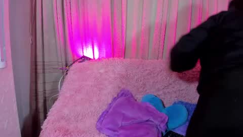sienna_lux01 online show from 17, 6, 2026