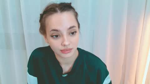 Sienna Mia online show from 27, 5, 2026