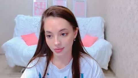Sienna Mia online show from 13, 6, 2026